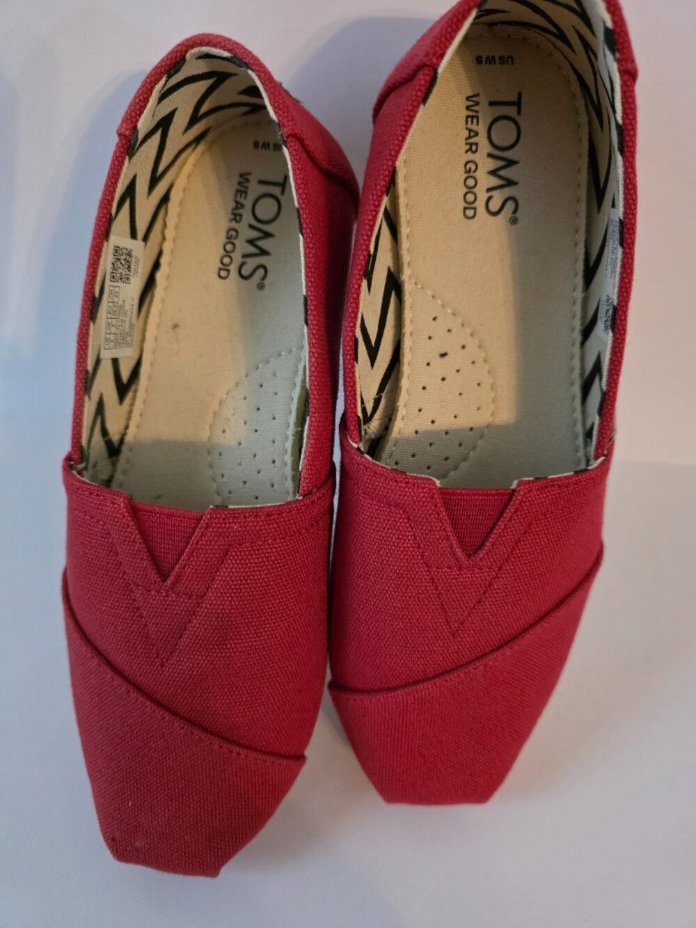 TOMS Classic Alpargata Canvas Women's Slip-Ons, Size 5